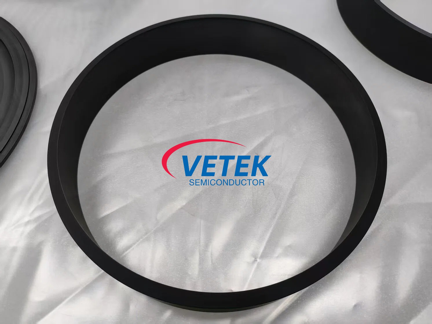 Pyrolytic Carbon (PyC) Coated Graphite Rings- အပူချိန်မြင့် Semiconductor ထုတ်လုပ်မှုတွင် ယုံကြည်စိတ်ချရမှုကို မြှင့်တင်ပေးခြင်း